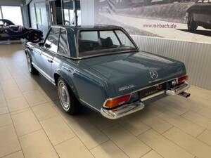 Imagen 9/17 de Mercedes-Benz 280 SL (1968)