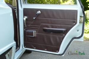 Image 18/50 de Alfa Romeo Giulia 1300 (1967)
