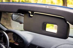 Image 32/56 of BMW 323Ci (2000)