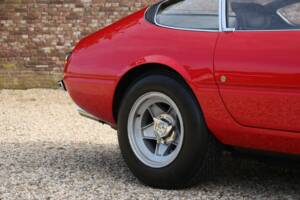 Afbeelding 24/50 van Ferrari 365 GTB/4 Daytona (1973)