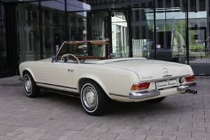 Imagen 28/50 de Mercedes-Benz 230 SL (1965)