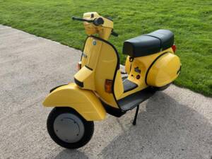 Image 2/8 of Piaggio Vespa Cosa 125 (1996)