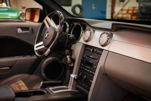 Image 48/49 of Ford Mustang GT (2006)