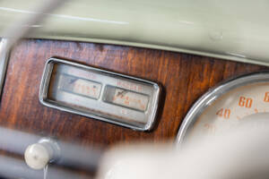 Bild 16/50 von BMW 502 - 3,2 Liter (1955)
