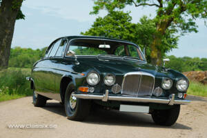 Image 18/30 of Jaguar 420 G (1970)