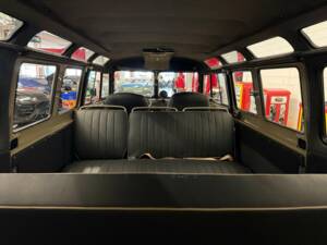 Image 16/26 of Volkswagen T1 Samba (1965)