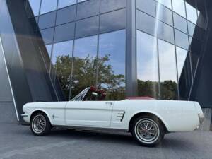 Image 5/50 de Ford Mustang 390 GTA (1966)