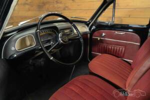 Imagen 13/19 de Renault Dauphine Export (1965)