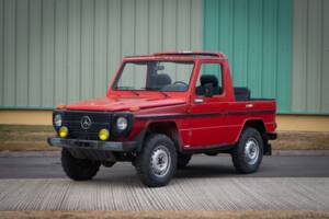 Immagine 8/42 di Mercedes-Benz 240 GD (SWB) (1979)