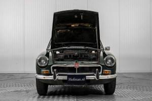 Image 41/50 of MG MGB GT (1973)
