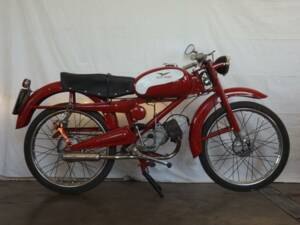 Image 44/44 of Moto Guzzi Cardellino 75 (1957)