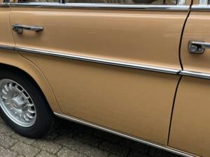 Imagen 76/81 de Mercedes-Benz 240 D 3,0 (1976)