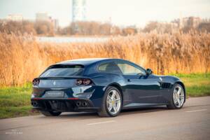 Bild 7/12 von Ferrari GTC4Lusso (2016)