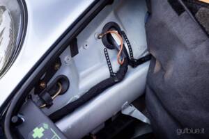 Immagine 41/73 di Porsche 911 Carrera (1995)