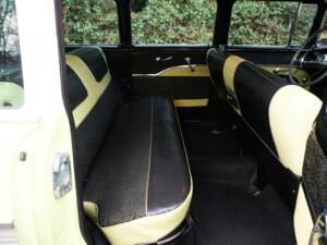 Immagine 14/23 di Chevrolet Bel Air Station Wagon (1957)
