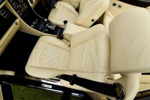 Imagen 30/50 de Bentley Azure Mulliner (2003)
