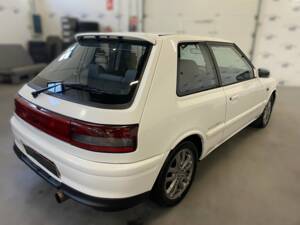 Image 5/8 of Mazda 323 GT-R (1992)