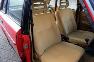 Image 28/75 de Volvo 240 (1986)