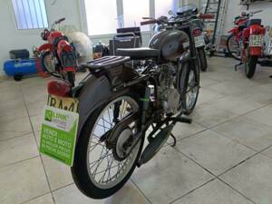 Image 26/32 de Laverda 75 Sport (1954)