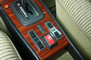 Bild 20/50 von Mercedes-Benz 300 D (1981)