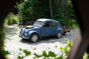 Image 13/43 of Citroën 2 CV Sahara 4x4 (1964)