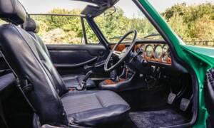 Image 4/38 of Triumph Stag (1977)