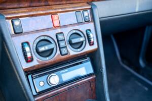 Bild 48/49 von Mercedes-Benz 300 CE-24 (1993)