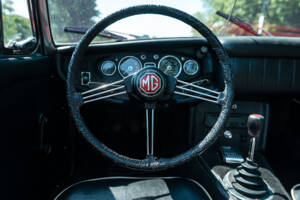 Bild 55/81 von MG MGC (1968)