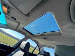 Bild 49/75 von BMW 540i (2001)