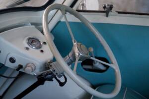 Image 9/29 of BMW Isetta 300 (1962)