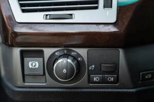Image 41/50 de BMW 745d (2005)