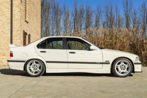 Bild 4/50 von BMW 318is "Class II" (1994)