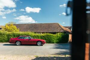 Image 23/50 of Jaguar XJR-S V12 Le Mans (1991)