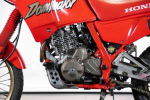 Image 19/50 de Honda NX 650 Dominator (1990)