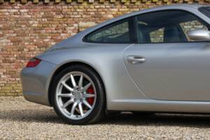 Image 39/50 of Porsche 911 Carrera S (2004)