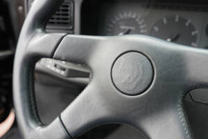 Image 18/50 of Jaguar XJ 220 (1993)