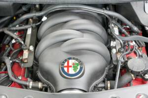 Image 42/50 of Alfa Romeo 8C Spider (2010)