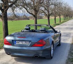 Image 13/26 de Mercedes-Benz SL 350 (2004)
