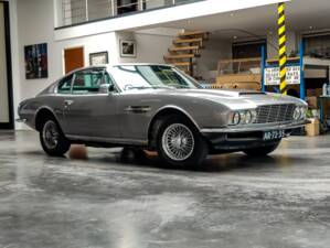 Immagine 8/8 di Aston Martin DBS (1968)