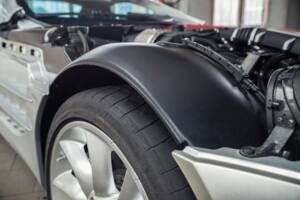 Image 55/61 of Mercedes-Benz SLR McLaren (2004)