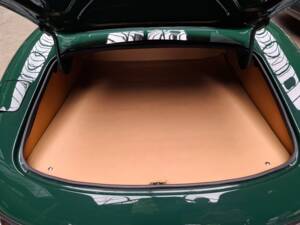 Image 7/29 de Jaguar Type E V12 (1975)