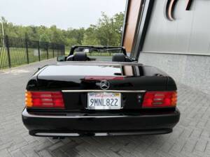 Image 13/44 of Mercedes-Benz 300 SL (1991)