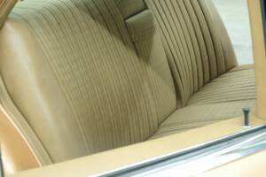 Image 40/50 de Mercedes-Benz 350 SE (1973)
