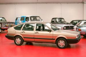 Afbeelding 19/37 van Volkswagen Passat 2.0 (1987)