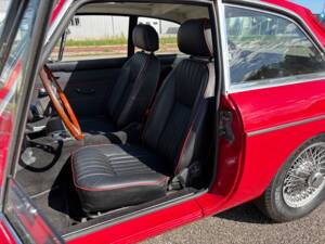 Afbeelding 8/18 van MG MGB GT (1967)