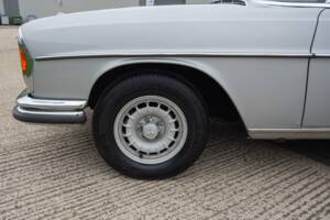Immagine 29/34 di Mercedes-Benz 300 SEL 3.5 (1972)