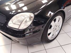 Bild 6/54 von Mercedes-Benz SLK 230 Kompressor (2002)