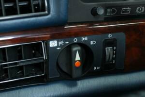 Bild 18/50 von Mercedes-Benz 560 SEC (1988)