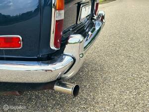 Image 7/50 of Rolls-Royce Silver Shadow I (1974)