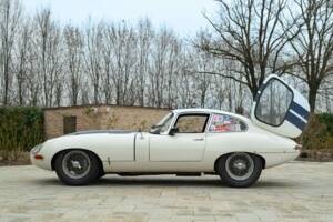 Imagen 9/50 de Jaguar E-Type 3.8 (1964)
